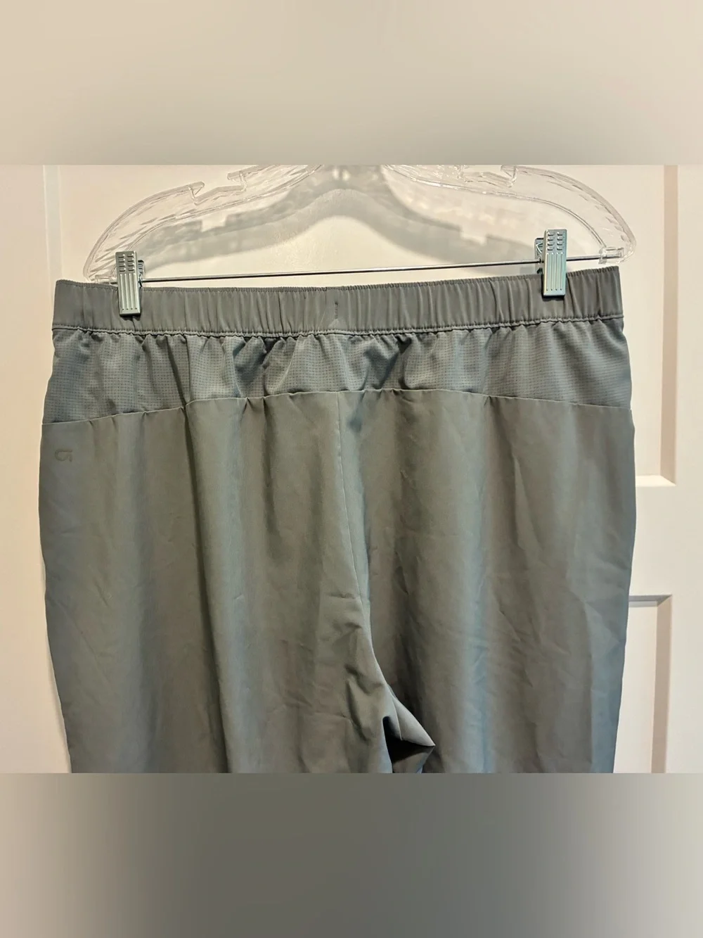 GAP Men's Light Gray Elastic Waist Jogger Pants